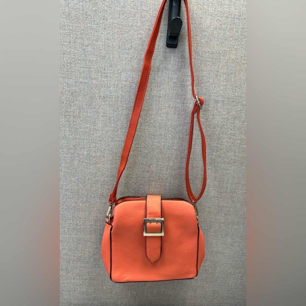 Coral Laurie Crossbody Bag with Adjustable Strap - Used